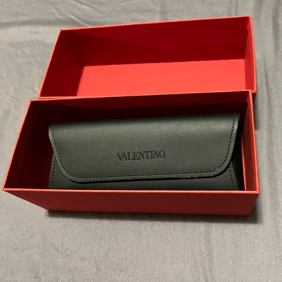 Women’s Valentino Garavani cat eye sunglasses main image 9